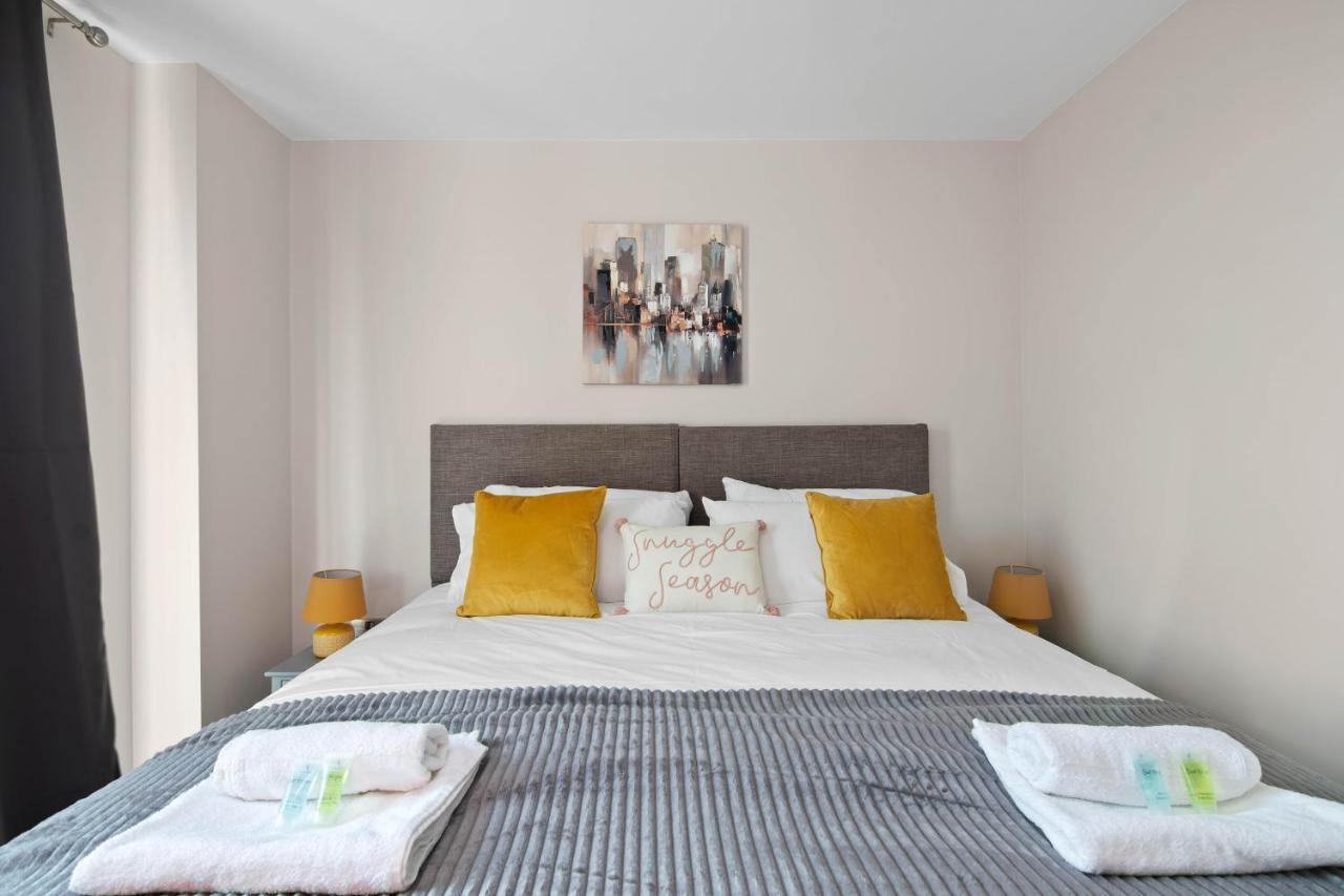 Spacious & Cosy, Netflix, Parking, Colindale Station Хендон Экстерьер фото