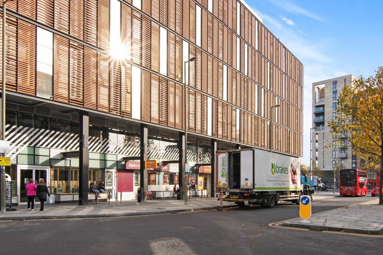Spacious & Cosy, Netflix, Parking, Colindale Station Хендон Экстерьер фото